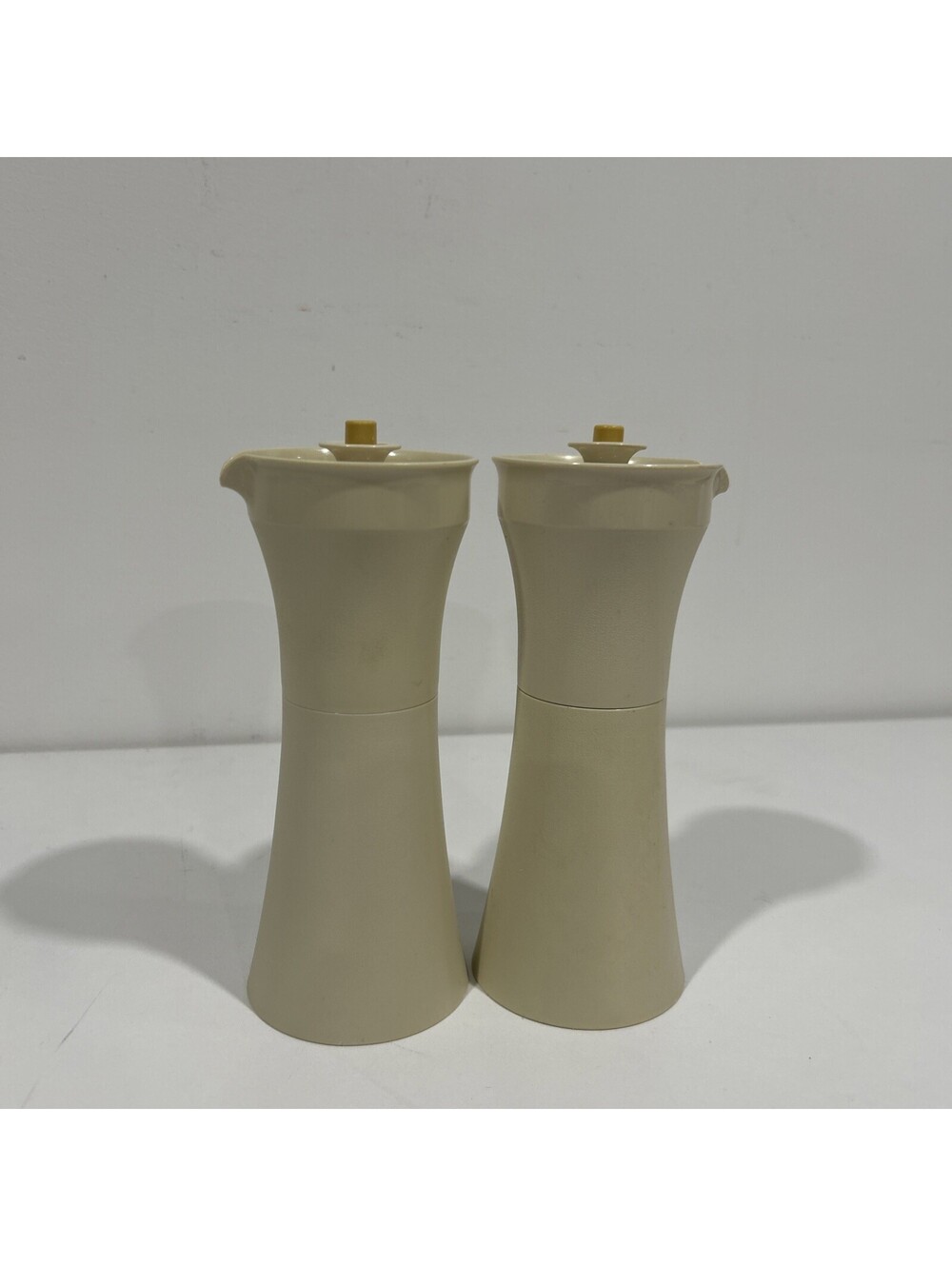 2 Vintage Tupperware #1246 Oil and Vinegar Salad Dressing Cruets 7”